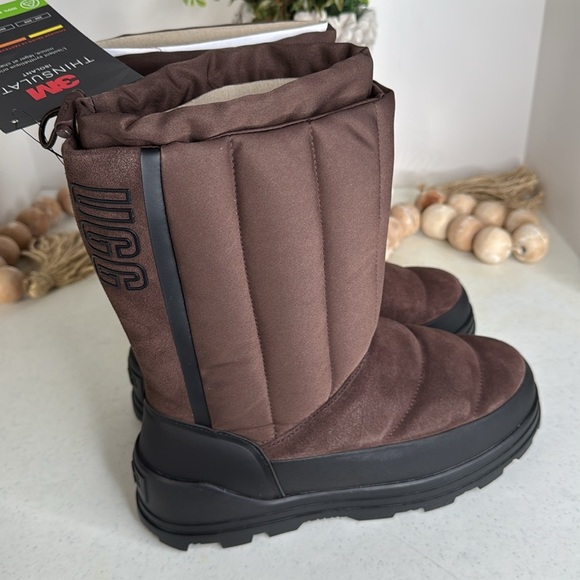 UGG Australia Classic Klamath Short Boots - Waterproof Sz 8 - Picture 13 of 15